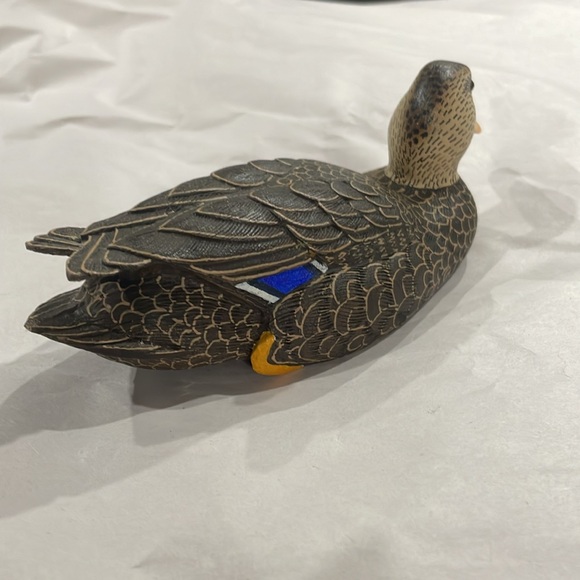 Bonded wood sculptures by world champion carver Hen Mallard - Picture 3 of 6